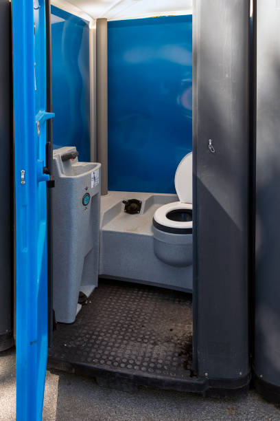 Portable Toilet Options We Offer in Lindsay, CA