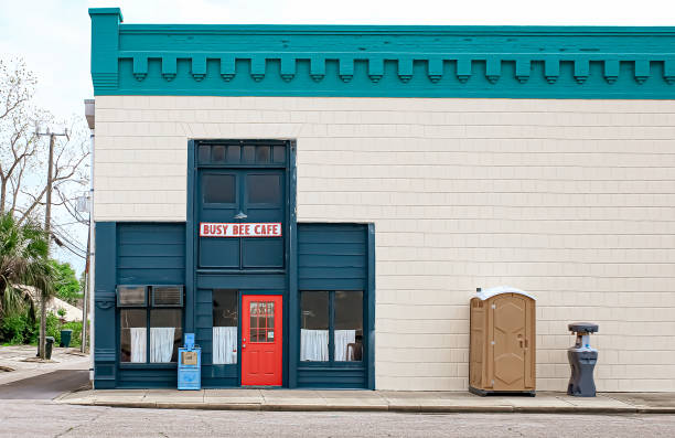 Best Porta potty cleaning services  in Lindsay, CA